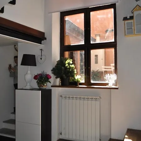 Trastevere Piazza Trilussa Royal Orchid Rome