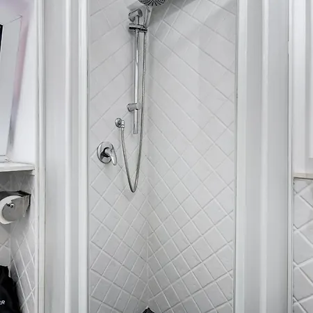 Trastevere Piazza Trilussa Royal Orchid Apartament *