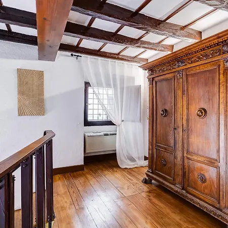 Trastevere Piazza Trilussa Royal Orchid Apartament *